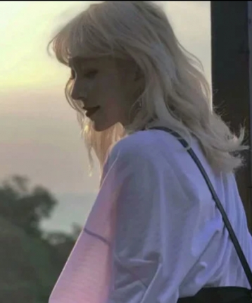 欣欣不眨眼的头像