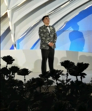 神之左手的头像