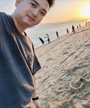 高铁的小布丁的头像