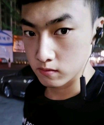 爱喝AD钙奶的头像