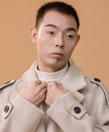 独自徘徊等待的头像