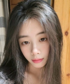 上海伴游小尤尤尤照片