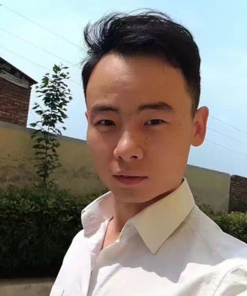 有一点冷的头像