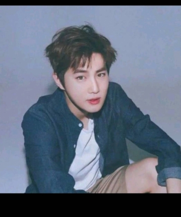 阳光白领的头像