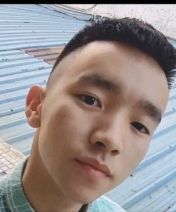 博起的太阳的头像