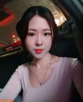 ai猫小妞的头像