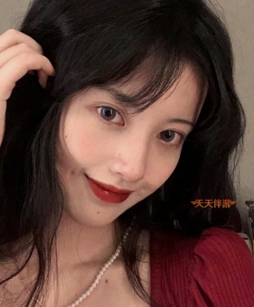 念念很饿的头像