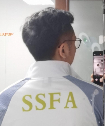 大狮子的头像