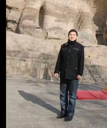 苹果味大叔的头像