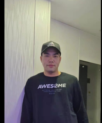 王屹的头像