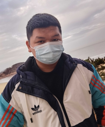 呜呜的牛呜的头像