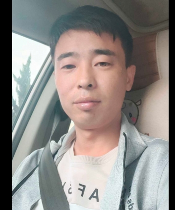 不飞了的头像