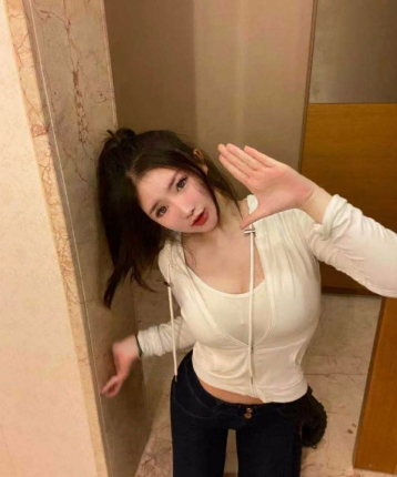 在野区的麋鹿的头像