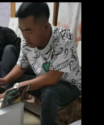 浪漫散步的头像