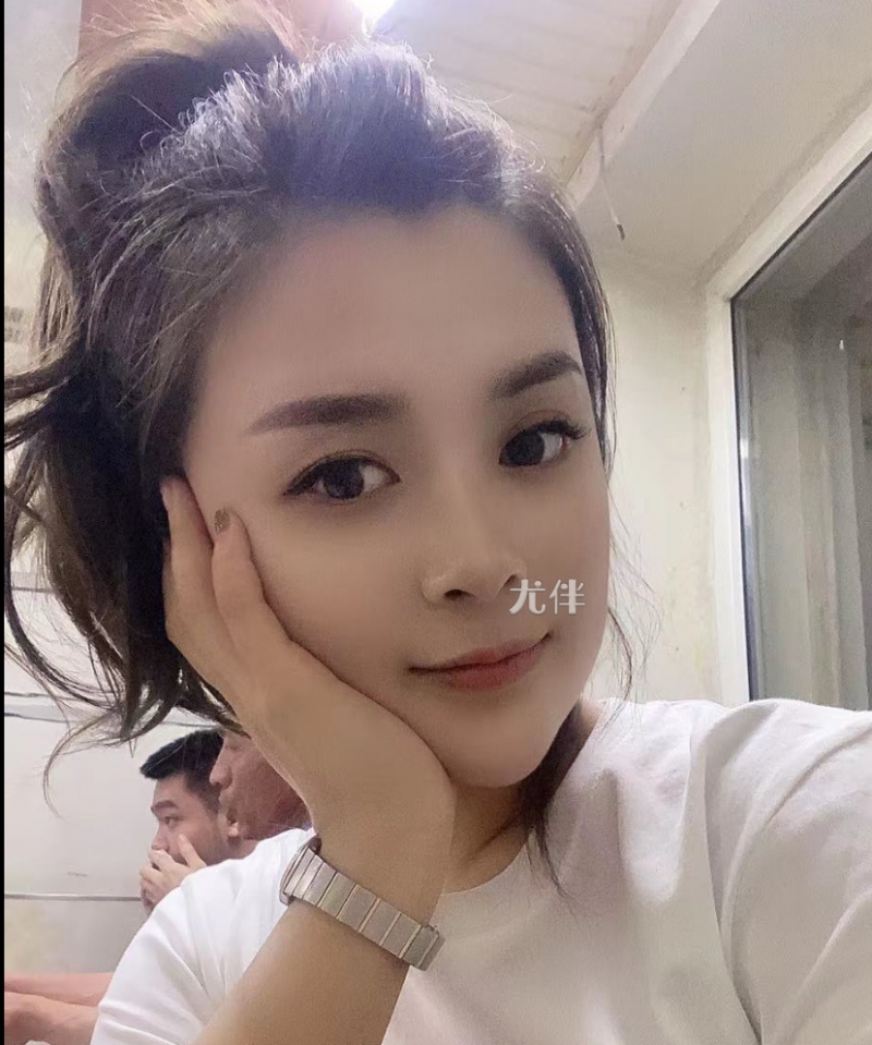 杭州伴游蜜桃妹妹照片