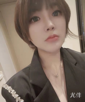 深圳旅行达人短发姐姐的照片