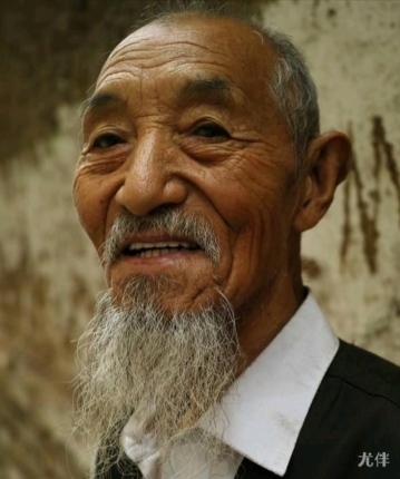 弓口虫的头像