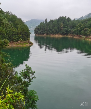户外旅游的头像
