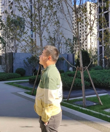 喝啤丶灌篮的头像