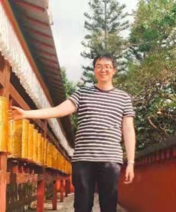 小型大白鲨的头像