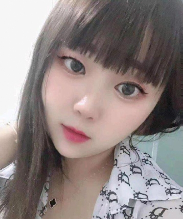倩倩很甜的头像