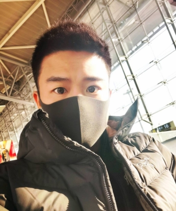 勿忘初鑫&的头像