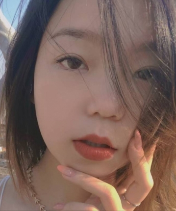 很哇塞的灿灿的头像