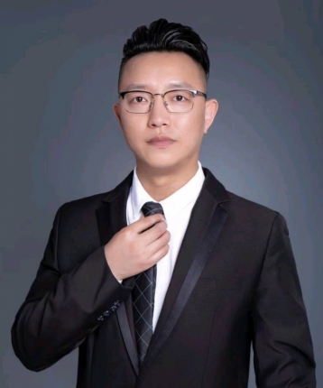独自斟的头像