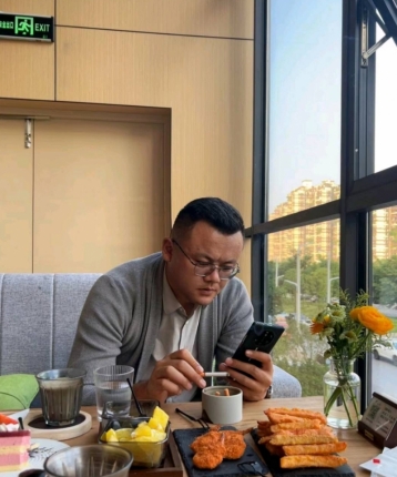 十八子的头像