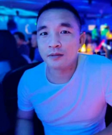 陆总的头像