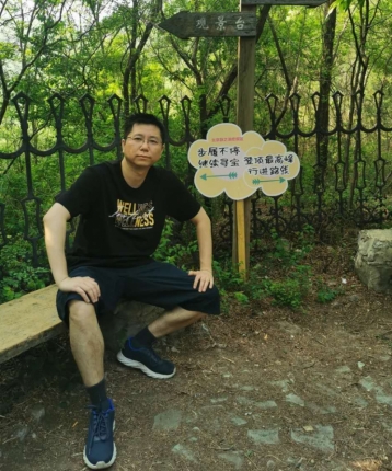 爱恨开始分明的头像