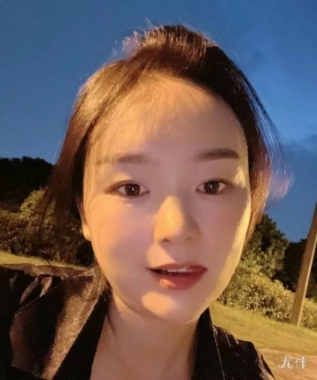 mini小艾的头像