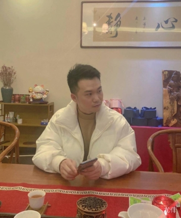 柒年的头像
