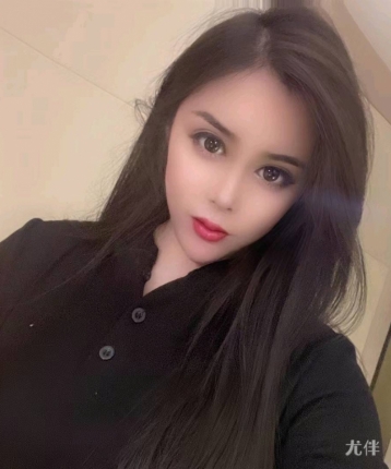 小小柒月的头像