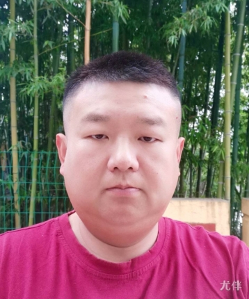 皓月当空的头像