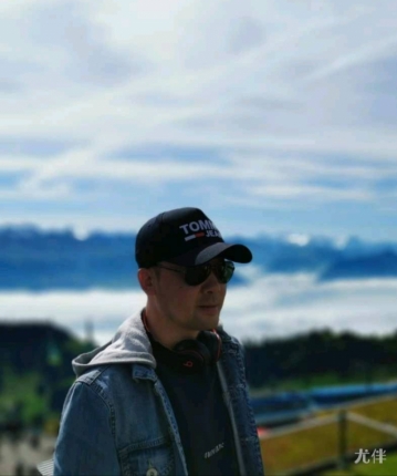 西雅图天空的头像