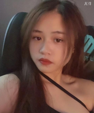 微笑女孩儿的头像