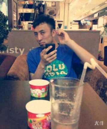 左鞋右穿斯基的头像