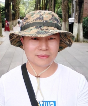 无花的秋天的头像