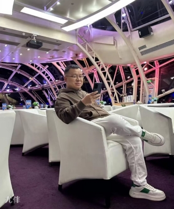 请按门铃的头像