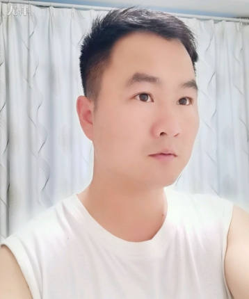 彭彭不是盆的头像