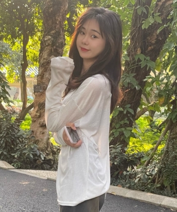 初夏的傍晚的头像