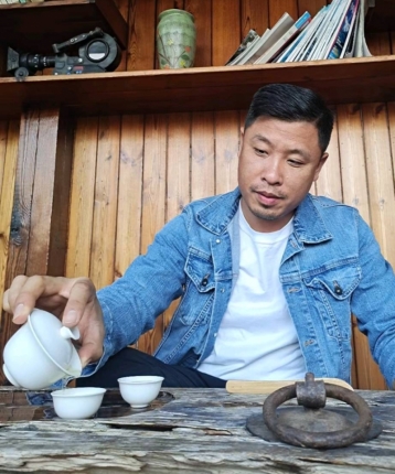 荒野游客的头像