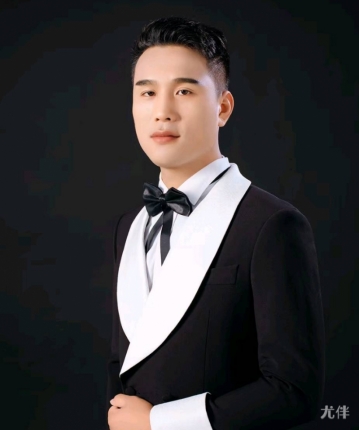 最美不过初见的头像