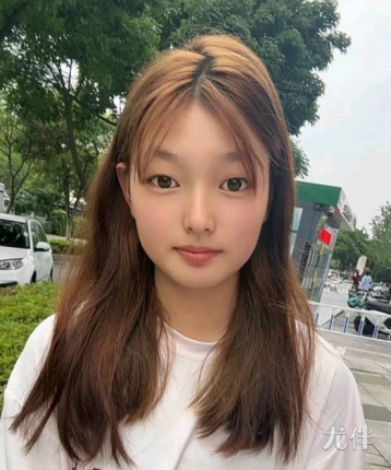 用户蒙英的头像