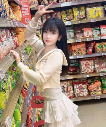 不吃萝卜的兔子的头像