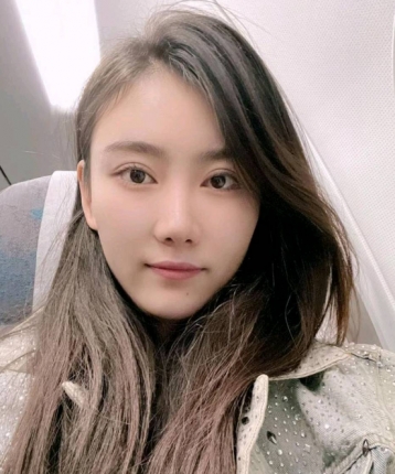 开心的小猫的头像