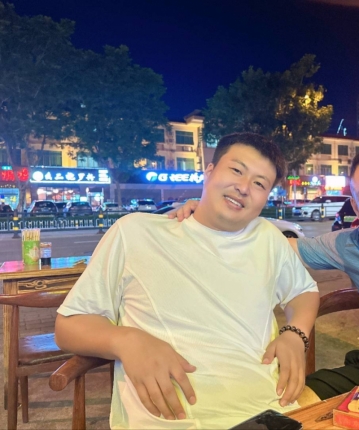 大大大大二两肉的头像