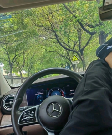 铁牛头疼的头像