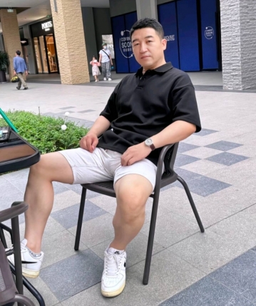 身在红旗下的头像